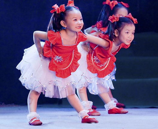 六一舞台妆怎么化？需要准备什么？非常详细的教程，帮你搞定化妆-幼师课件网第40张图片