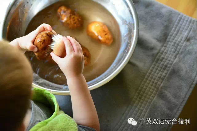 蒙台梭利 | 我们可以为孩子提供什么样有意义的室内环境？-幼师课件网第37张图片