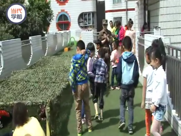 获奖公开课视频 | 大班健康领域户外体育活动《小小军团》-幼师课件网第2张图片