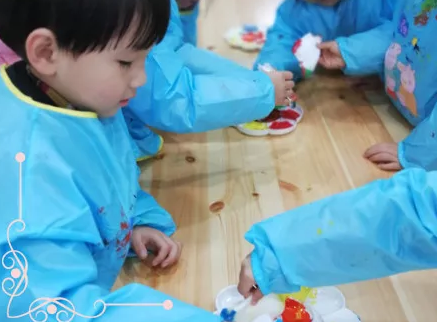 中班艺术领域美术活动 |《有趣的扎染》-幼师课件网第13张图片