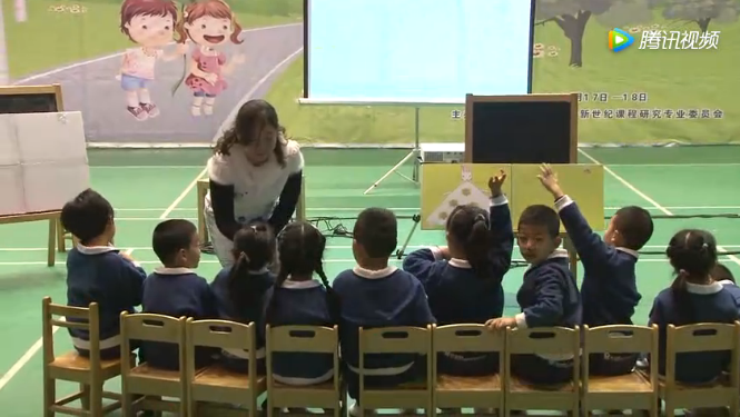 优秀公开课视频 | 中班语言领域活动《小兔子的连衣裙》-幼师课件网第3张图片