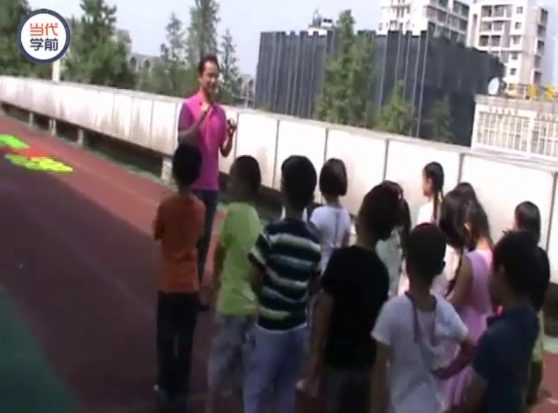 获奖公开课视频 | 大班健康领域户外体育活动《有趣的体操圈》-幼师课件网