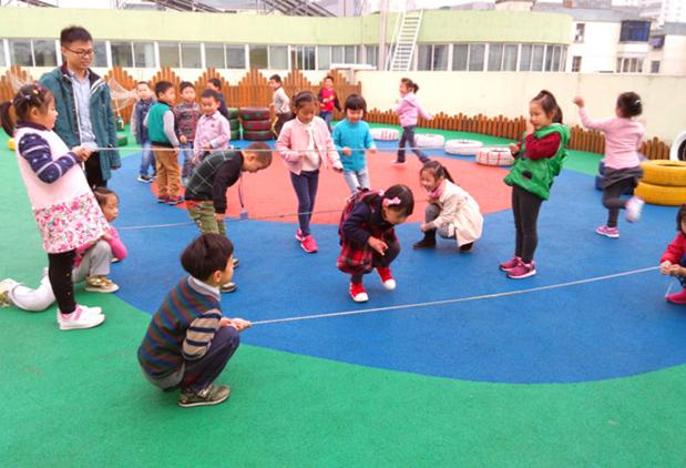 幼儿园传统室内外体育游戏集-幼师课件网