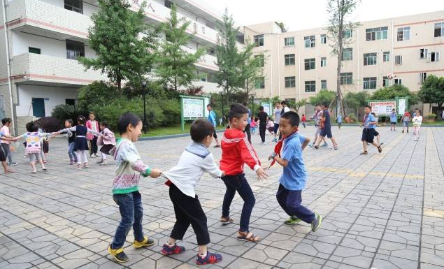 老师们，您需要的全方位幼小衔接主题活动已准备好，请收好！-幼师课件网第3张图片