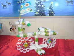 孩子巧手制作“废品”变成“艺术品”-幼师课件网第1张图片