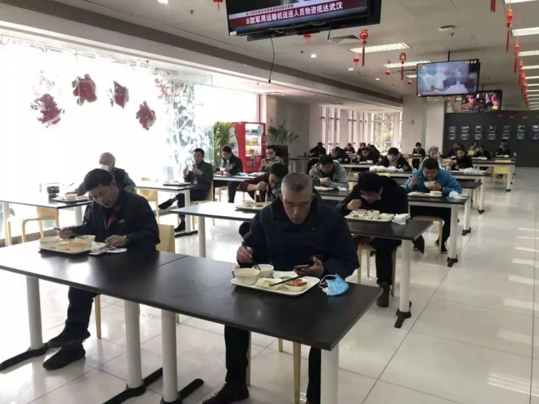 大班社会教案 | 《与新型冠状病毒战斗的人们》-幼师课件网第14张图片