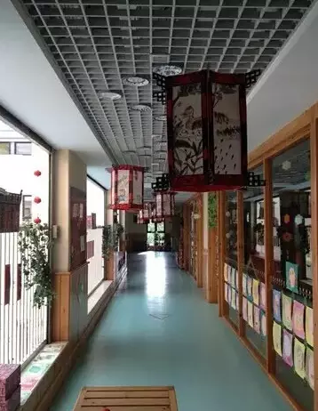 走廊吊顶装饰的8种创意方式及注意事项-幼师课件网第16张图片