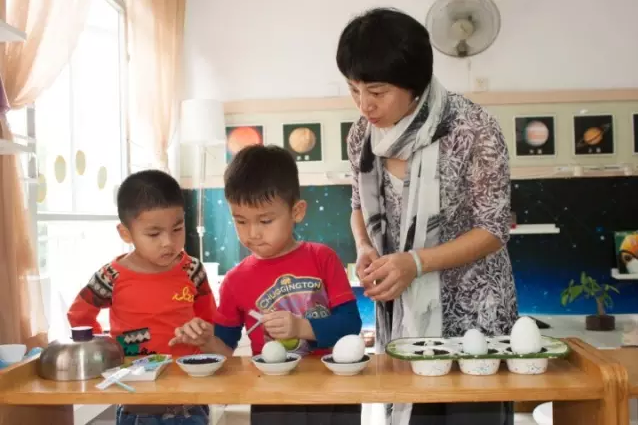 幼儿园一日活动指引，生活、体育、游戏、学习一个都不能少-幼师课件网第2张图片