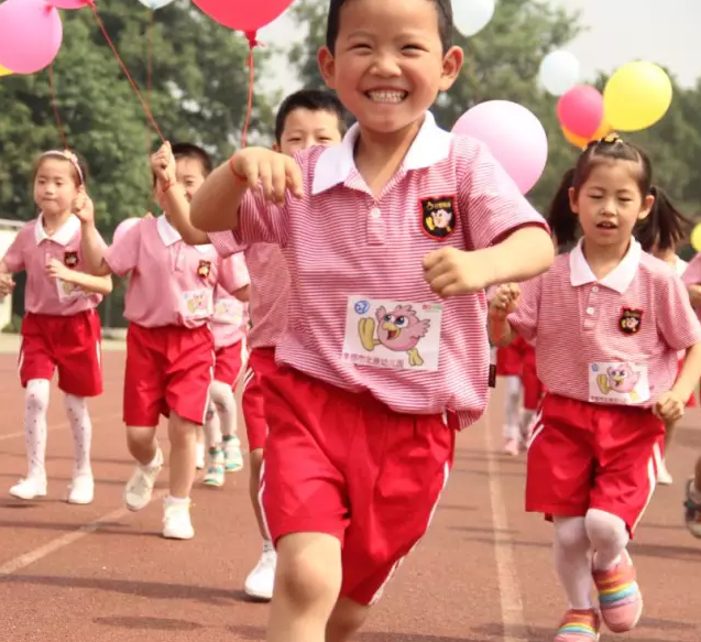 家长会 | 新生家长会发言稿不能少的九个要点，缺一不可-幼师课件网第1张图片