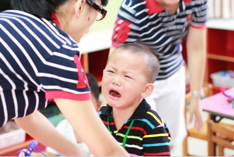 个人年终总结 | 让青春在奉献中闪光-幼师课件网第2张图片