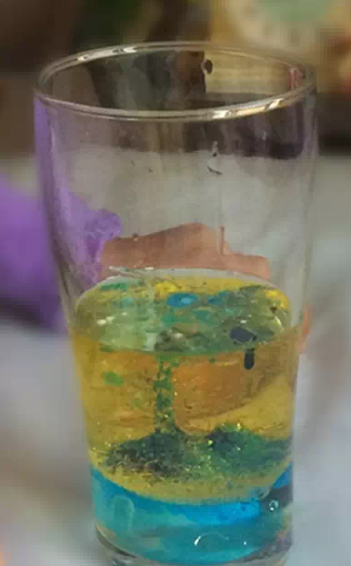 科学小实验——油水熔岩-幼师课件网第3张图片