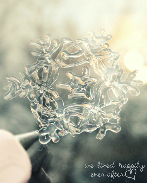 晶莹剔透的雪花窗贴，自己就可以做-幼师课件网第2张图片