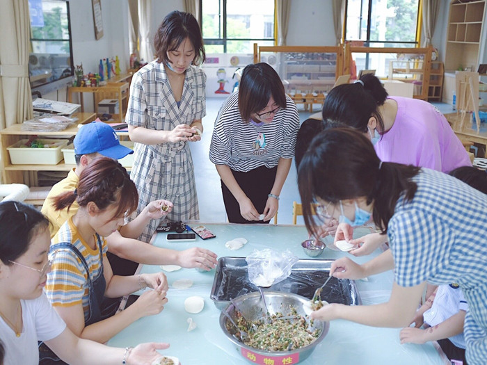 “上得了课堂 下得了厨房”-幼师课件网第1张图片