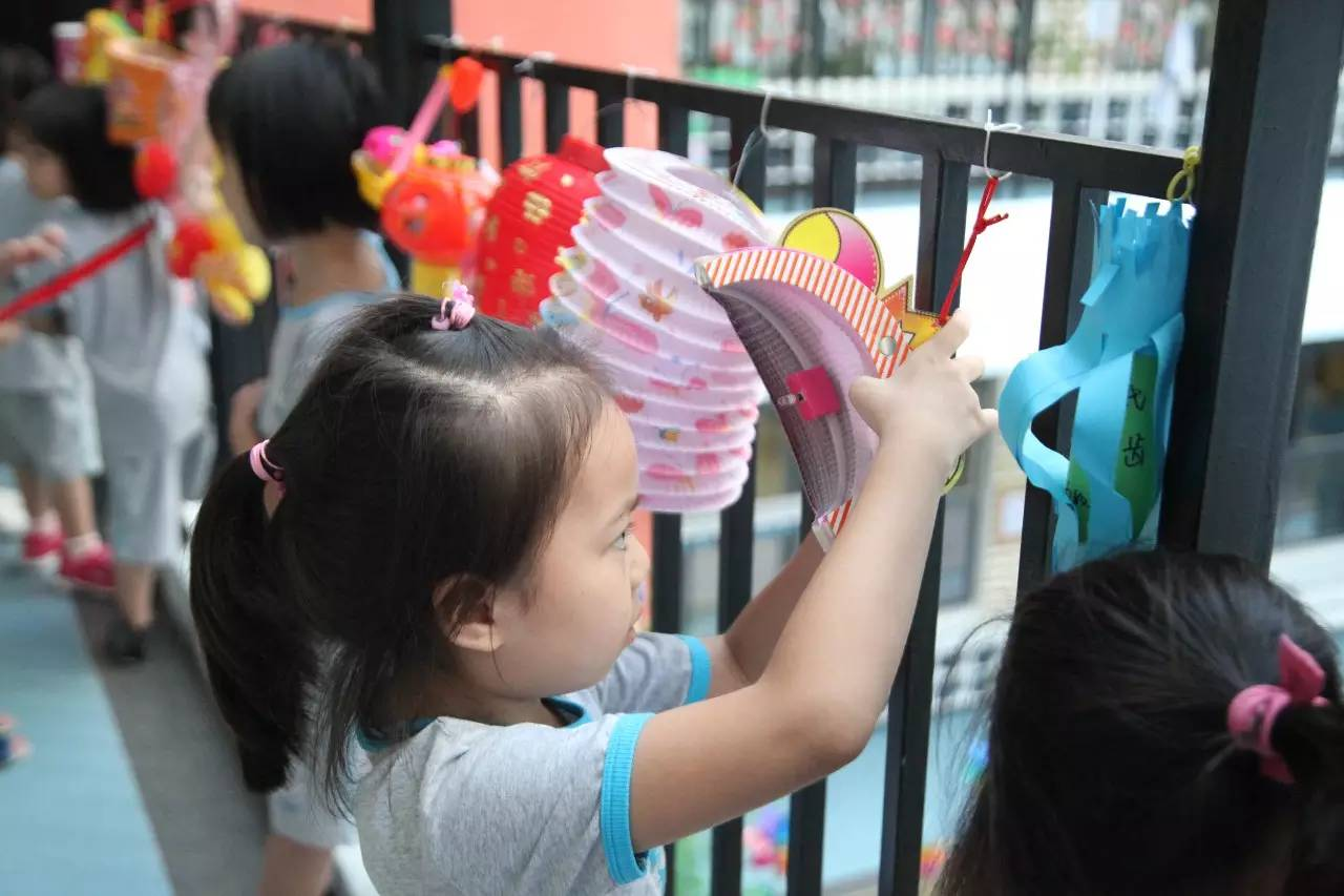 中秋节活动方案 | 看幼儿园如何和孩子们玩转中秋节-幼师课件网第18张图片