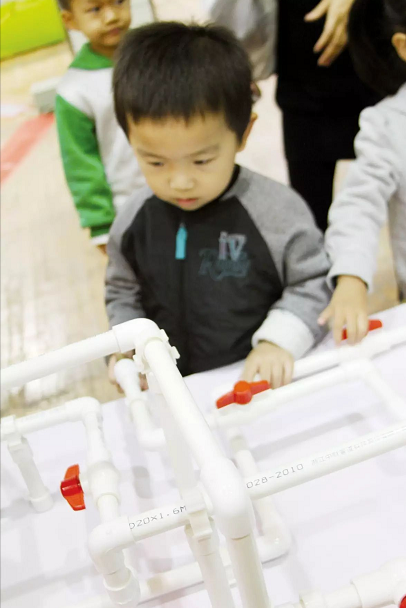 科学实验 | 土豆发电、自制龙卷风、磁铁寻宝…放假在家玩游戏-幼师课件网第2张图片