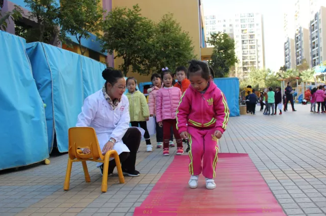 超详细的幼儿园体能测试项目及标准，看完的老师都收藏了！-幼师课件网第8张图片