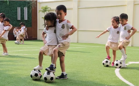 足球教练告诉你，教好幼儿足球的七个小秘诀，还不快收！-幼师课件网第3张图片