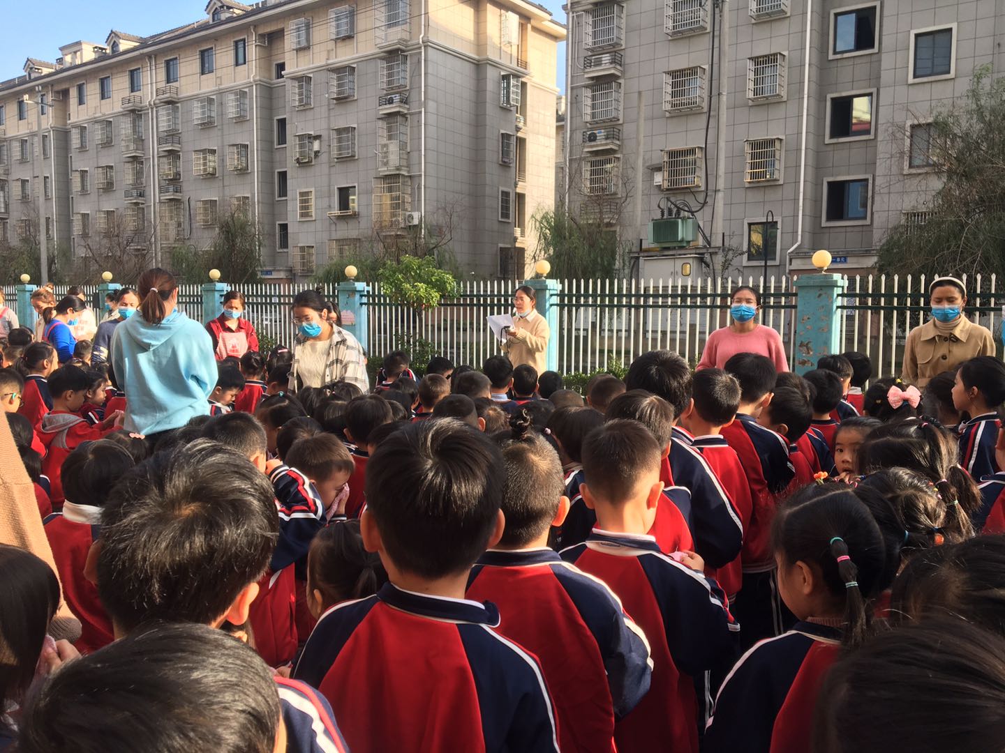 “安全工作重泰山，消防安全记心间”活动--镇东幼儿园春蕾分园-幼师课件网第3张图片