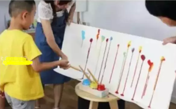 科学活动：《颜色的好朋友》-幼师课件网第9张图片