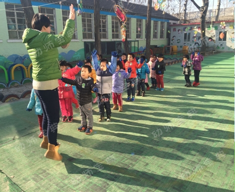 小班体育活动说课稿《快乐的小青蛙》-幼师课件网第4张图片
