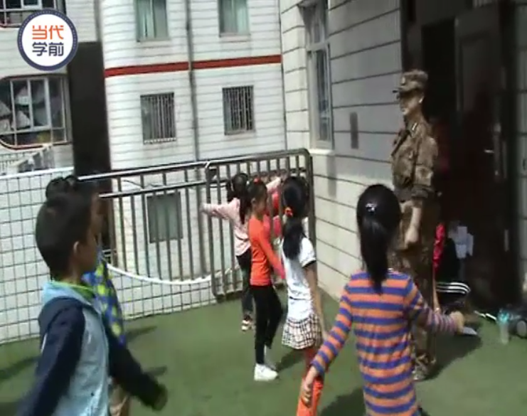 获奖公开课视频 | 大班健康领域户外体育活动《小小军团》-幼师课件网