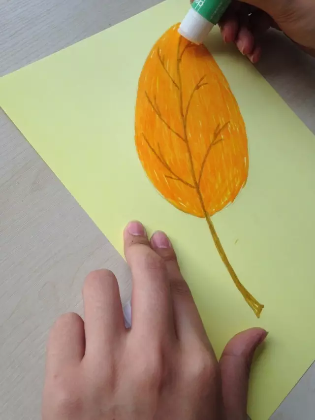 材料易找，操作简单的手工，献给为网课发愁的老师家长(植物篇）-幼师课件网第46张图片