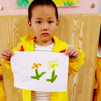 小班艺术领域美术活动 | 棉签画《菊花》-幼师课件网第8张图片