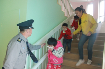 大班安全教育活动说课《着火了，怎么办》-幼师课件网第1张图片