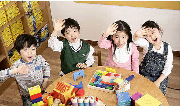 主题活动—我爱幼儿园（主题目标及安排）-幼师课件网第1张图片