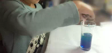科学小实验——水油分离-幼师课件网第4张图片