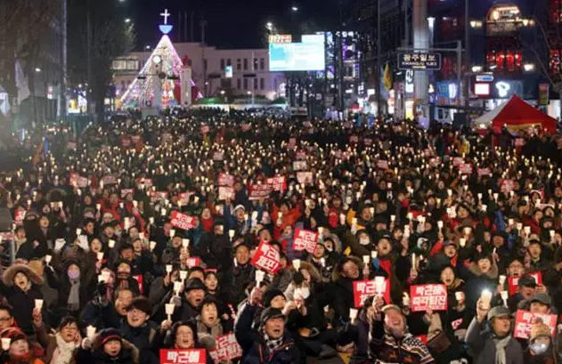 2017，带你去看全世界是如何跨年的，还有的国家跳河庆祝？-幼师课件网第5张图片