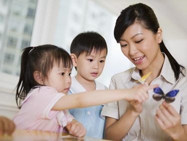 案例分析 | 孩子们天马行空，如何巧妙化解师幼互动时的“尴尬”？-幼师课件网第1张图片