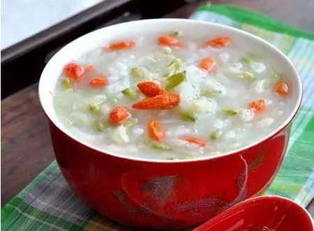 不看就晚了！花期将过，赶紧做道槐花美食吧！-幼师课件网第13张图片