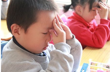 大班体育优秀教案：眼睛会做操（优质课）-幼师课件网第2张图片