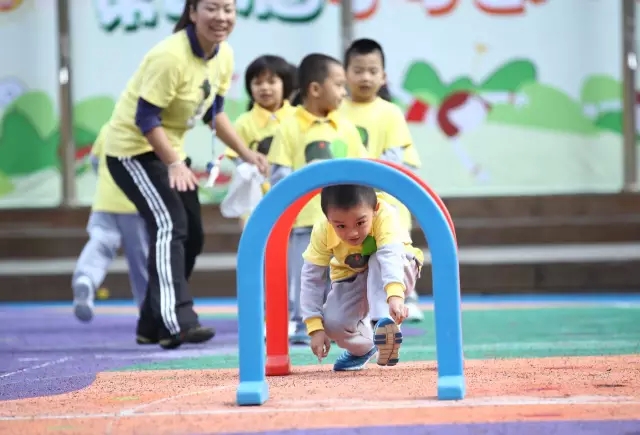 幼儿园里如何举办一场成功的运动会？-幼师课件网第5张图片