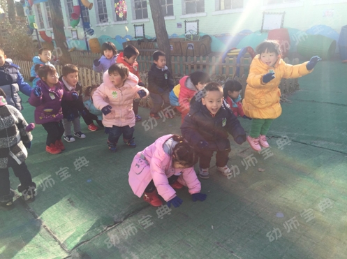 小班体育活动说课稿《快乐的小青蛙》-幼师课件网第2张图片
