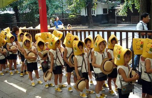 【看国外】日本幼儿园的游戏教育-幼师课件网第1张图片