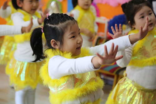 幼儿园手指小游戏-幼师课件网第1张图片