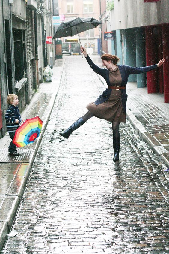 细雨 | 下雨天只会睡觉？这十个游戏给你和孩子雨天的专属浪漫-幼师课件网第11张图片