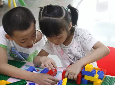 积木建构游戏对幼儿数学能力的促进作用-幼师课件网第4张图片