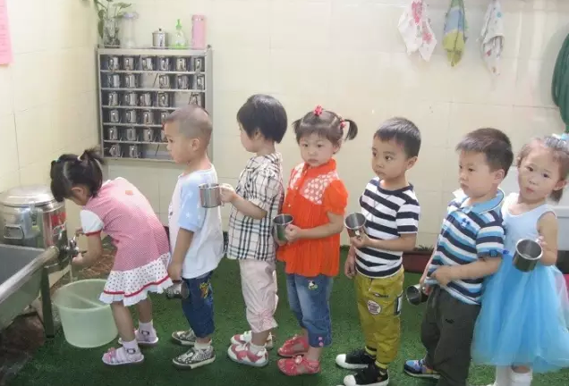 小班孩子不适应，常规差，培养方案在这里！-幼师课件网第3张图片