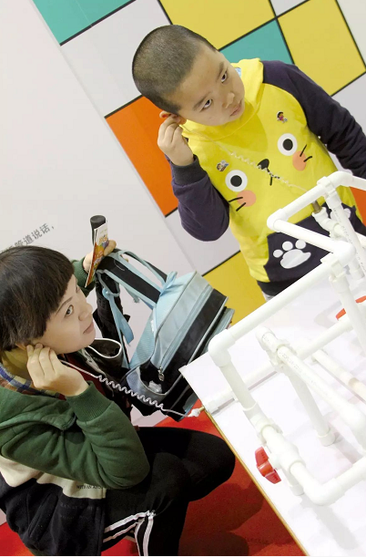 科学实验 | 土豆发电、自制龙卷风、磁铁寻宝…放假在家玩游戏-幼师课件网第3张图片