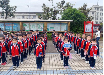 走进观海卫镇中心小学，领略别样风采-幼师课件网第1张图片