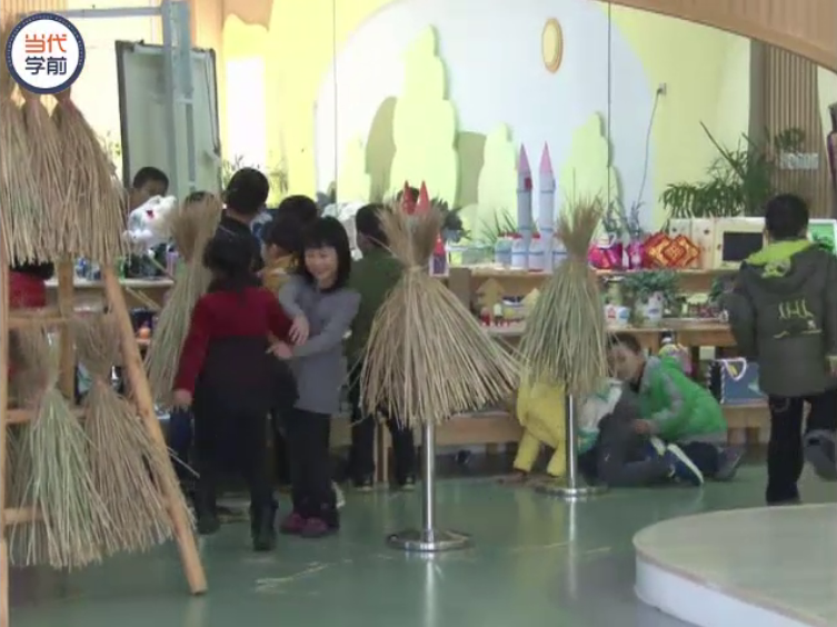 获奖公开课视频 | 大班艺术领域欣赏活动《草丛中的小老鼠》-幼师课件网第3张图片