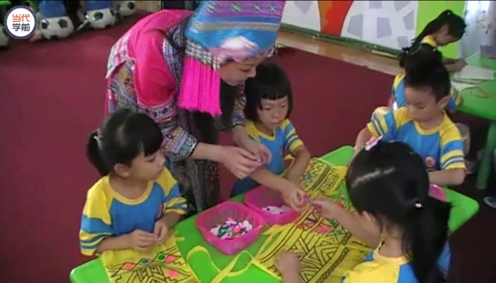 获奖公开课视频 | 中班综合活动《快乐的三月三》-幼师课件网第2张图片