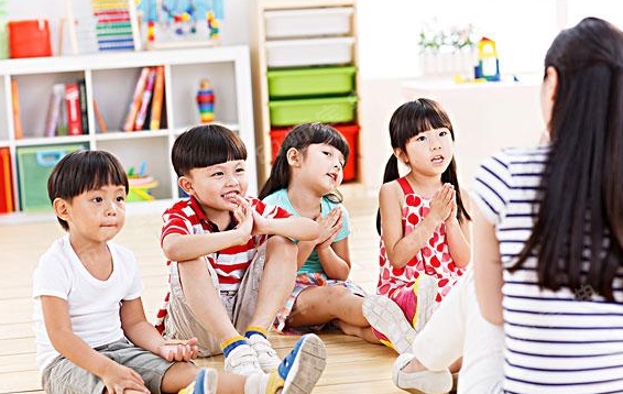 大班语言活动 | 诗歌《摇篮》-幼师课件网