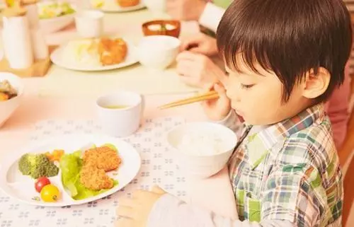 小满节气 | 小满节气到，谨防孩子湿气重！-幼师课件网第9张图片